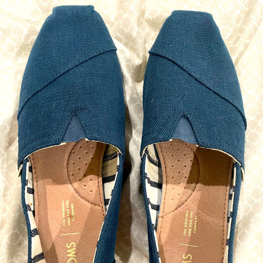 Toms size 9